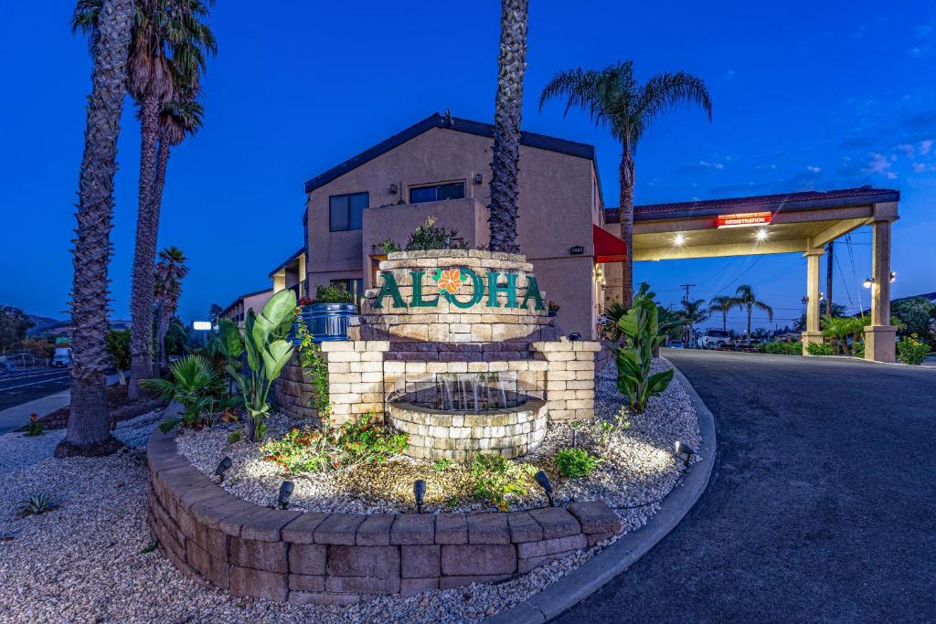 Aloha Inn - Hotel Exterior