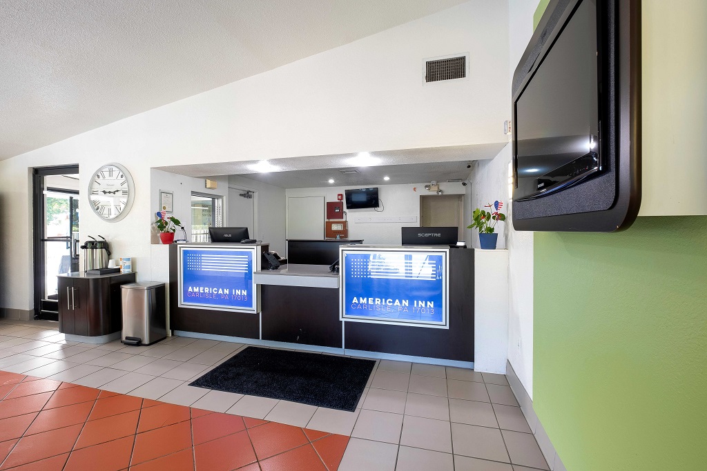 American Inn Carlisle - Lobby Area