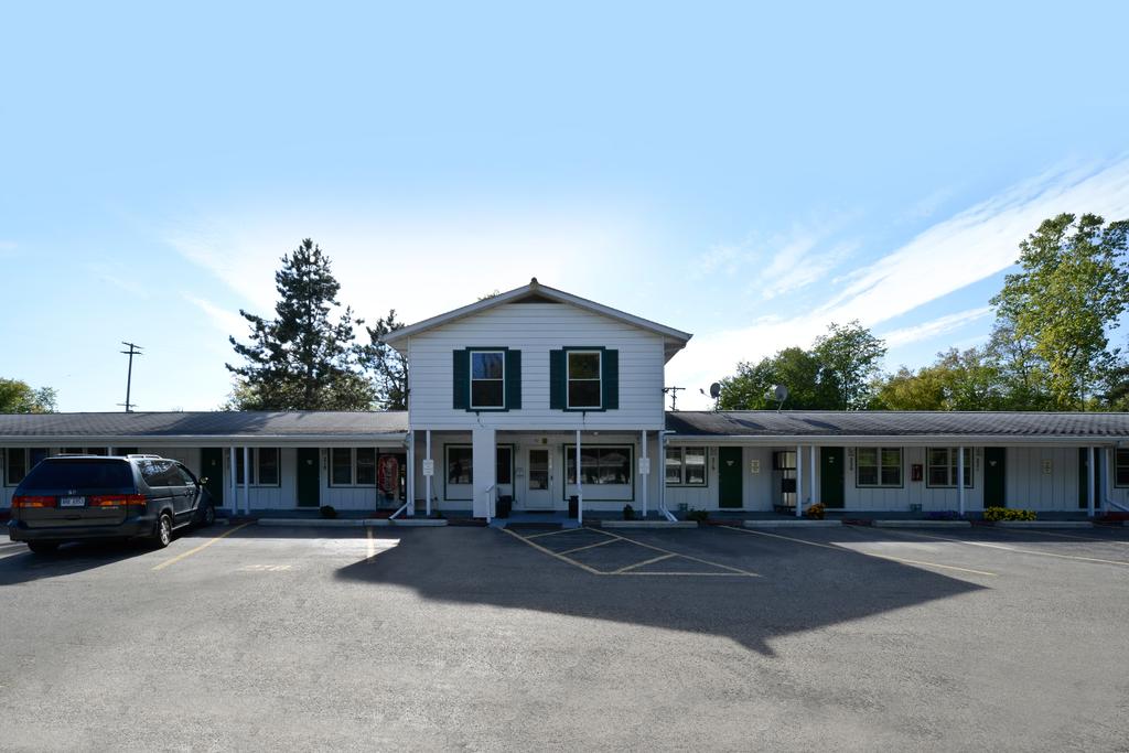 Americas Best Value Inn Jonesville - Exterior-2