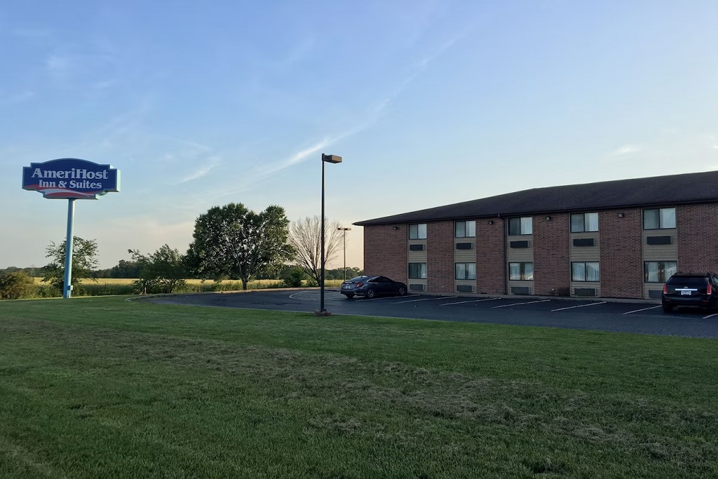 Amerihost Inn & Suites - Front-of-Property