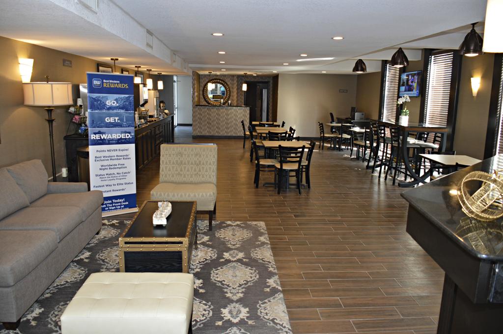 Best Western Inn of Del Rio - Lobby Area-1