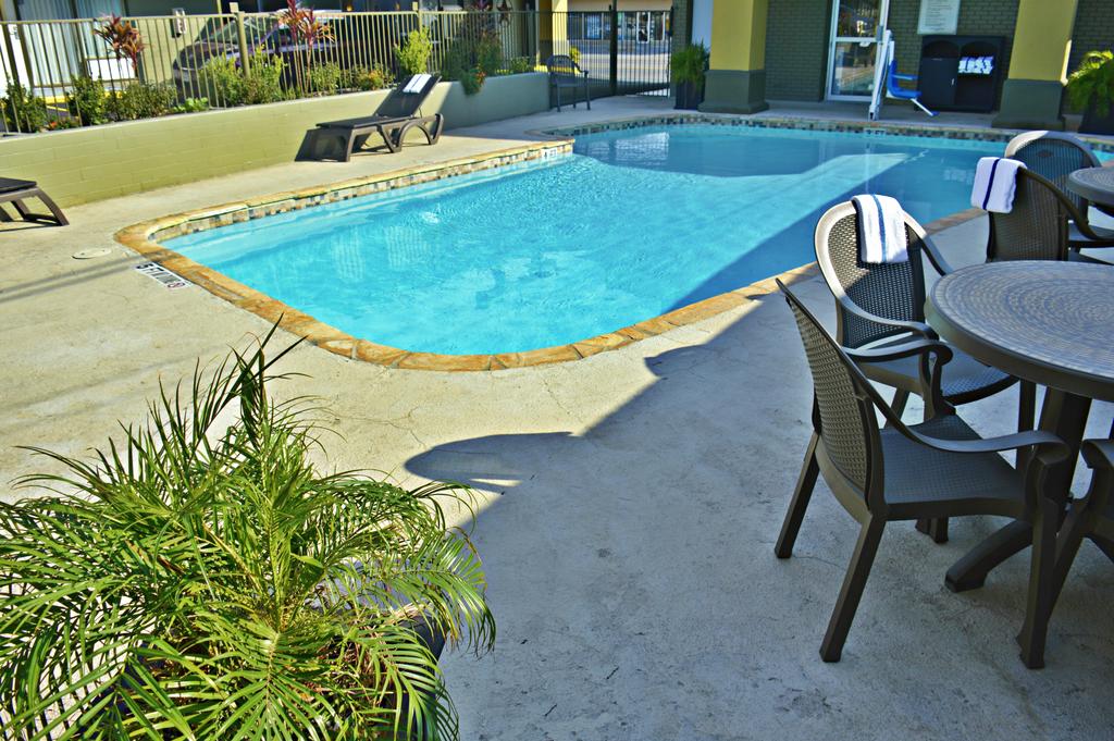 Best Western Inn of Del Rio - Outdoor Pool