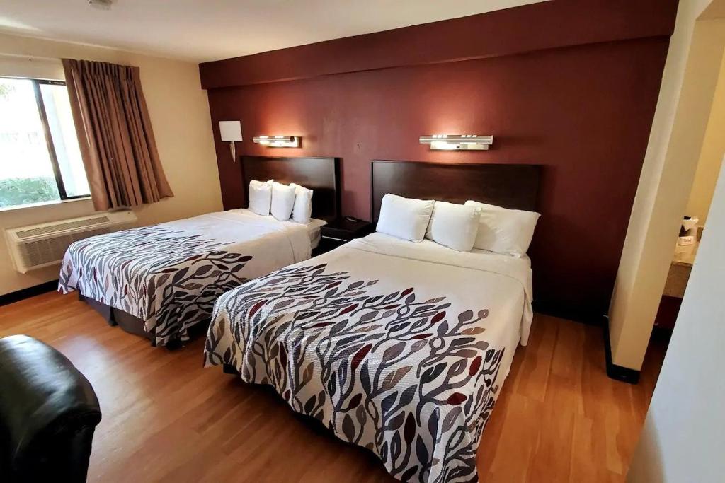 California Inn & Suites Rancho Cordova - Double Beds Room