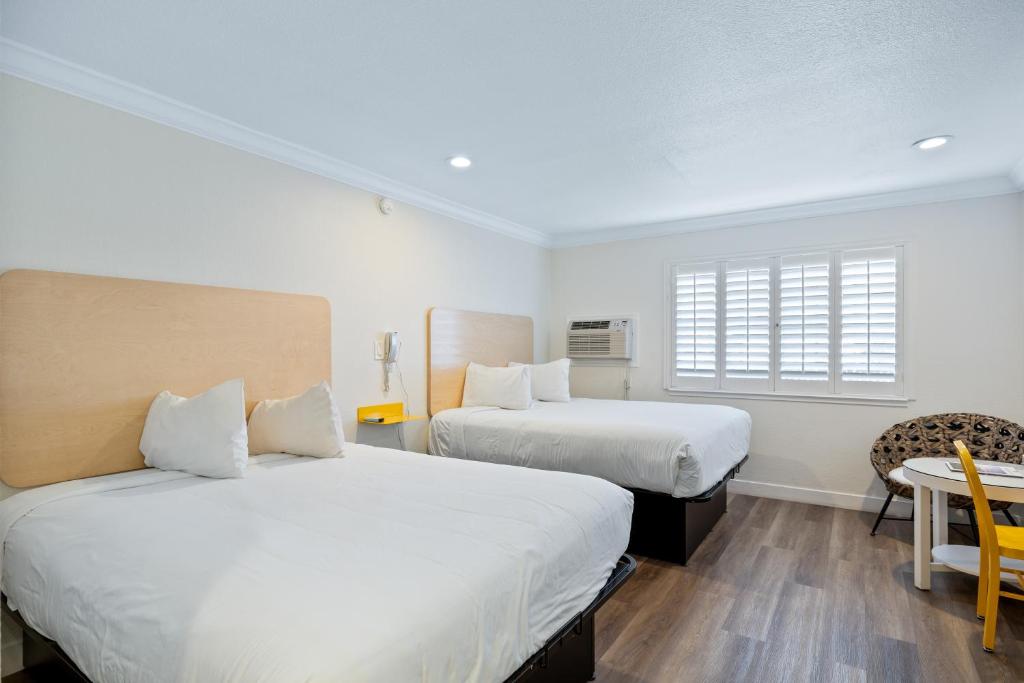 Gateway Lodge Seaside - Two Double Bedroom