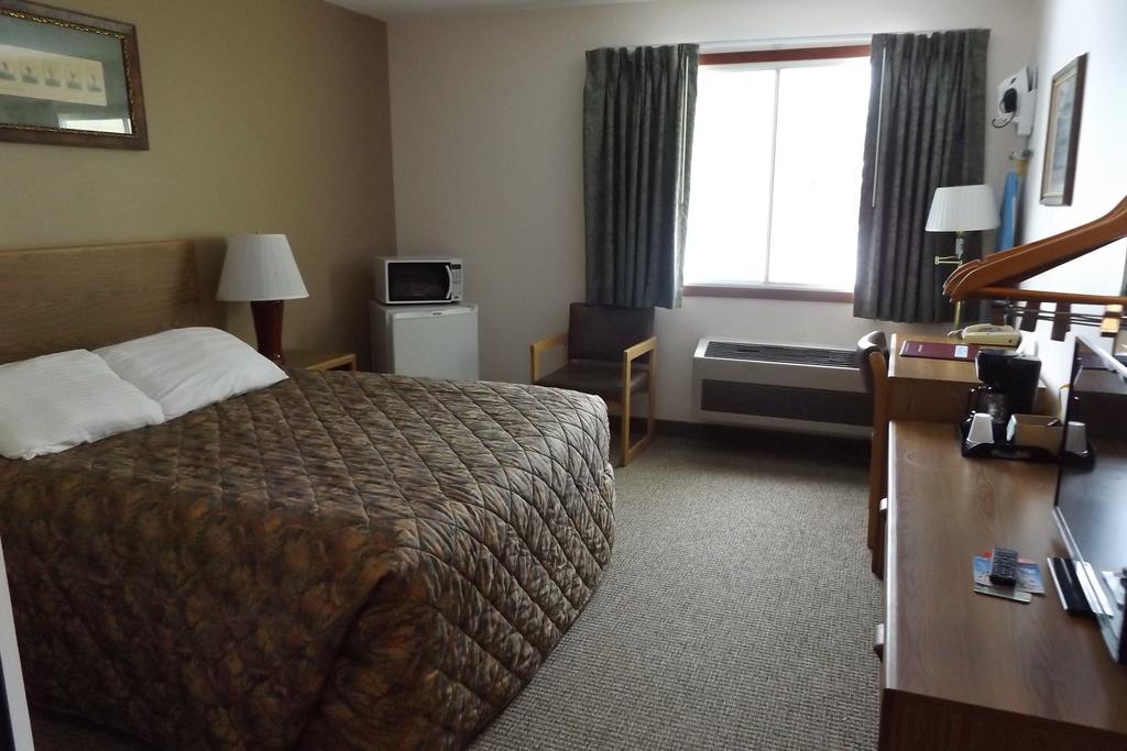 Nisswa Inn and Suites - Single Bed Room