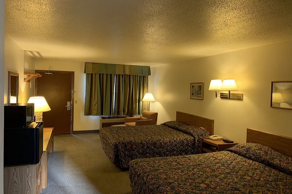 Pine River Inn - Double Beds Room