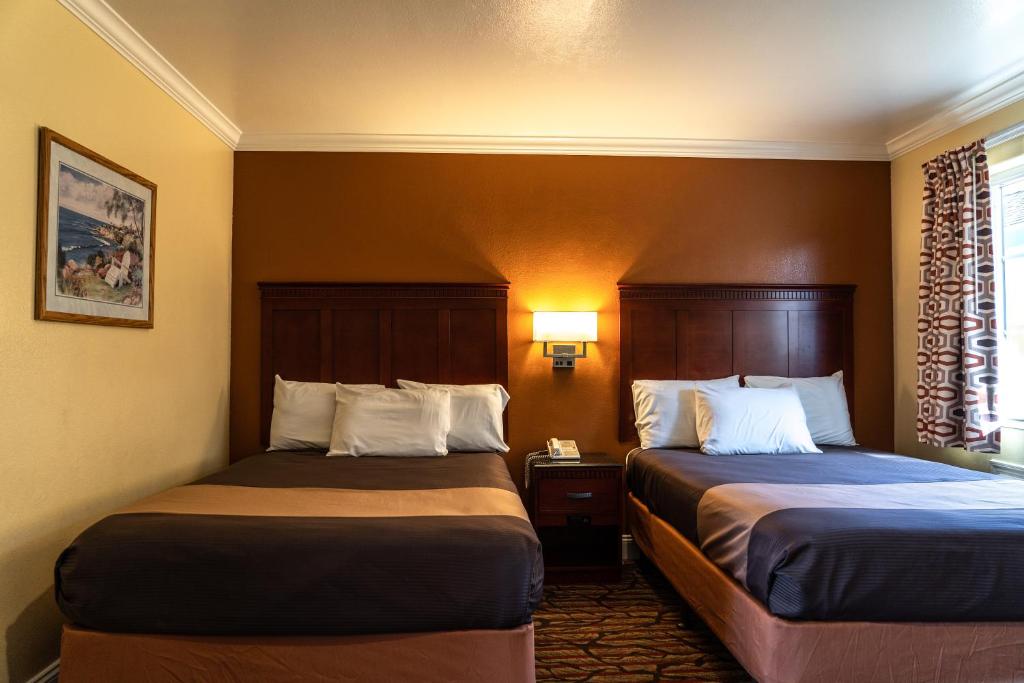 Seaside Inn Monterey - Double Beds Room