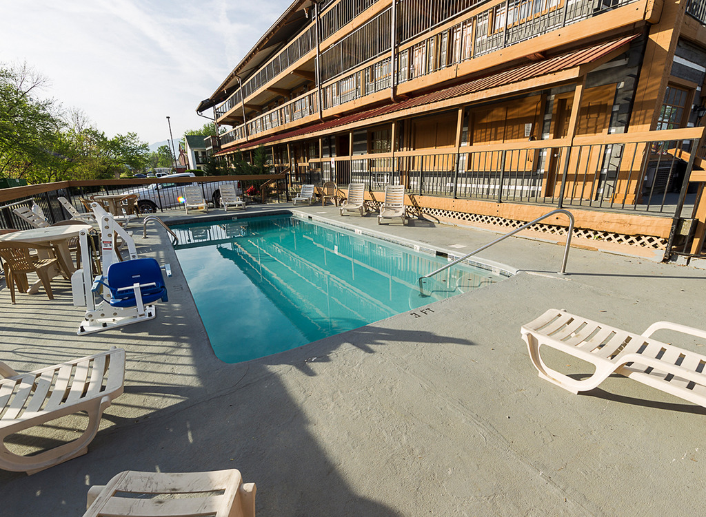 Timbers Lodge Pigeon Forge - Outdoor Pool