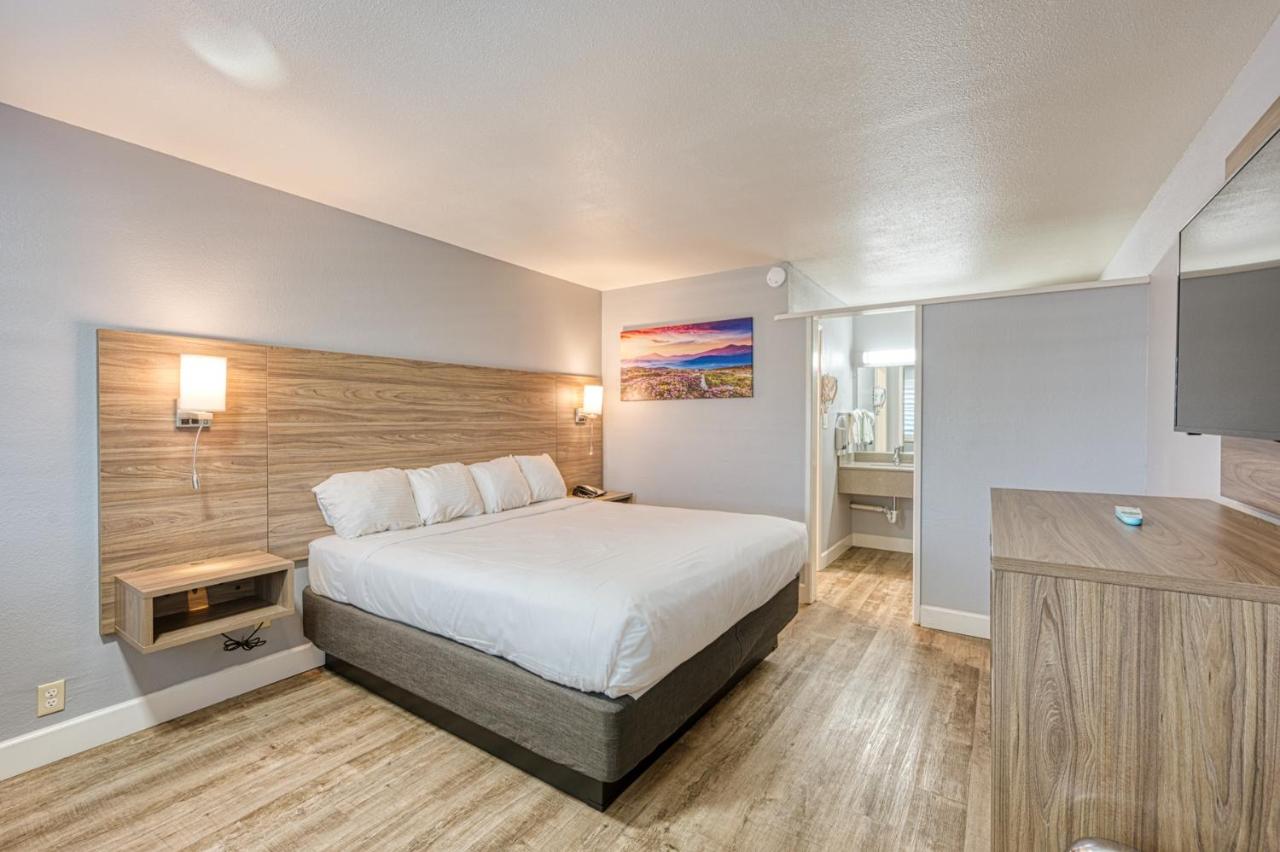 Vagabond Inn San Luis Obispo - Single Bedroom