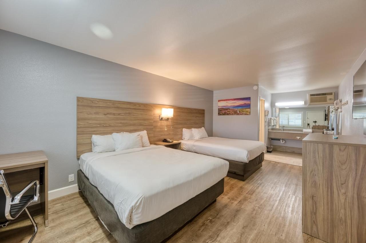 Vagabond Inn San Luis Obispo - Double Beds Room