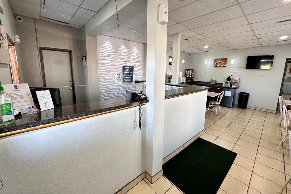 Yankton Inn - Lobby Area