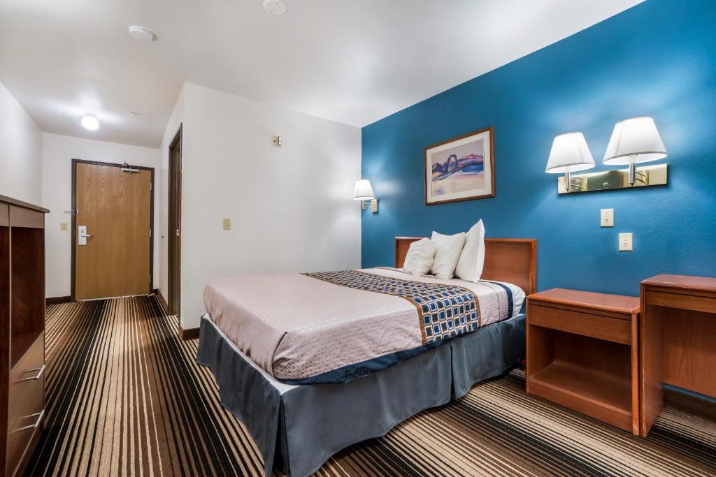 Americas Best Value Inn Green River - Single Bed Room