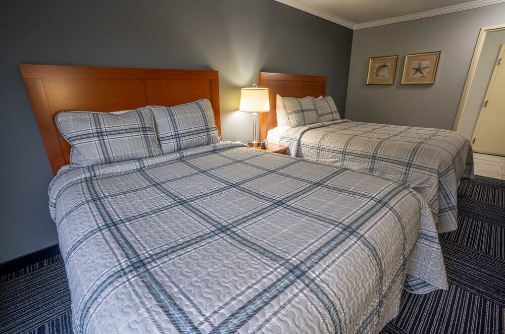 All Seasons Resort Cape Cod - Double Beds Room-2