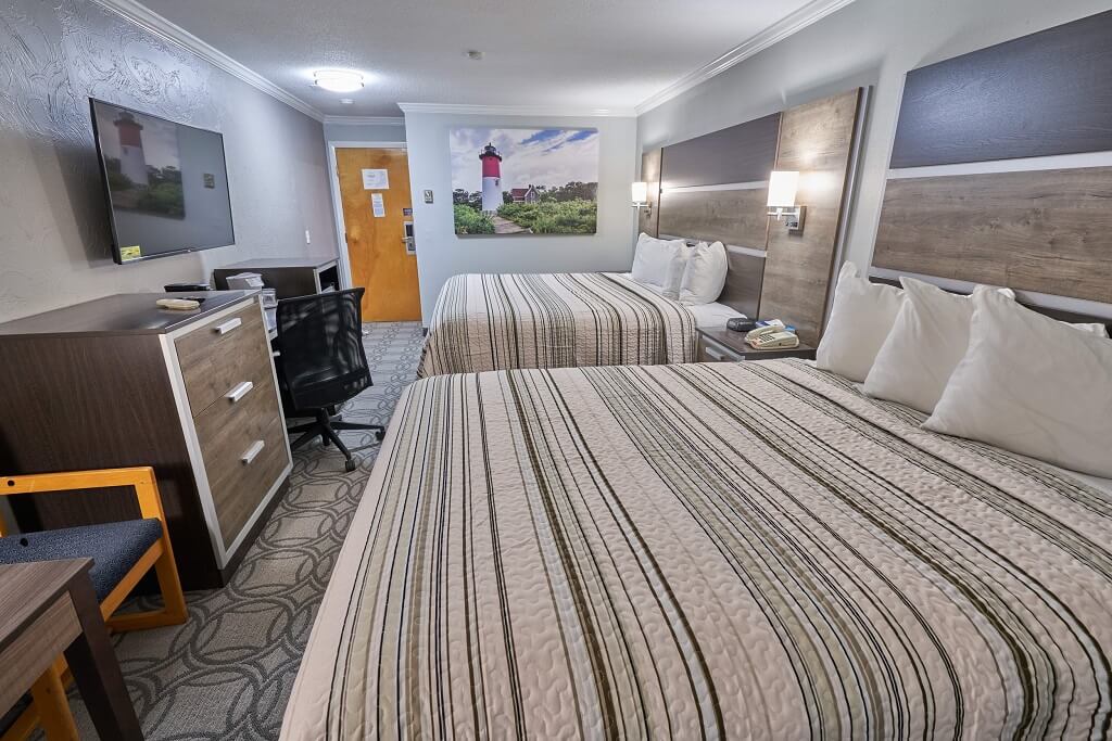 Ambassador Inn and Suites - Double Beds Room-2