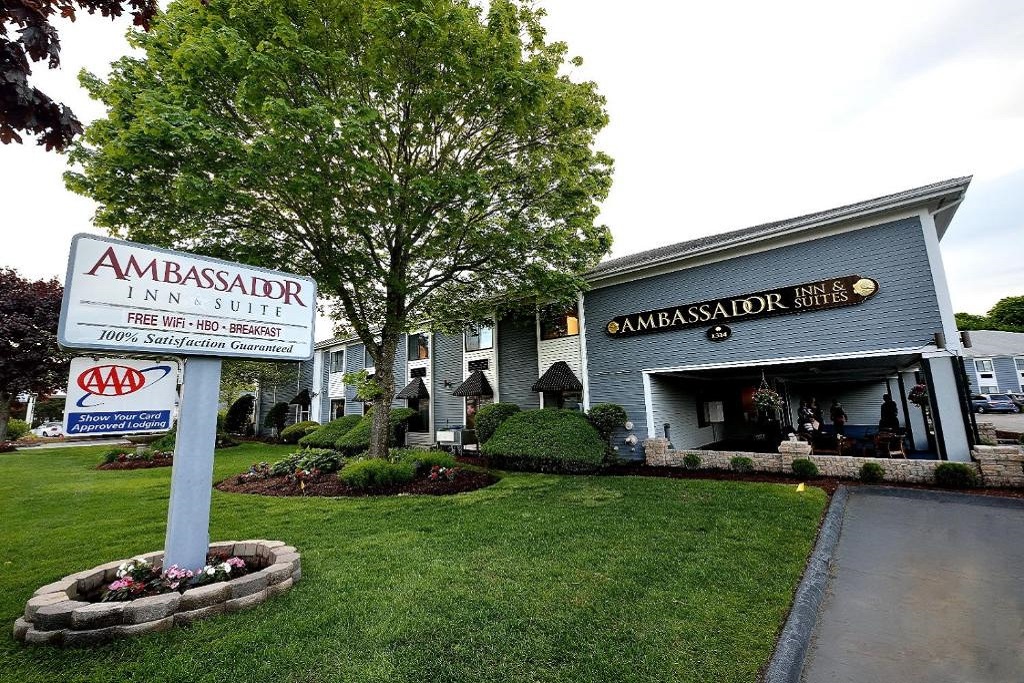 Ambassador Inn and Suites - Exterior-2