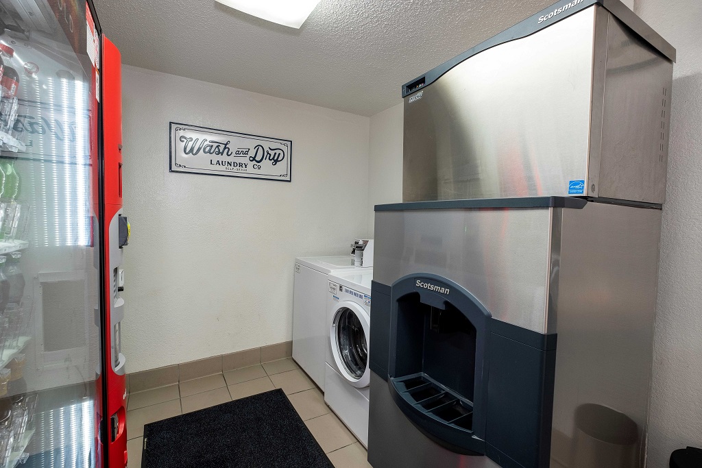 American Inn Carlisle - Laundry Area-2