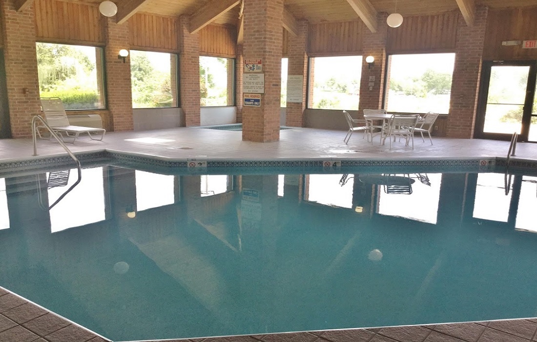 Amerihost Inn & Suites - Indoor Pool-3