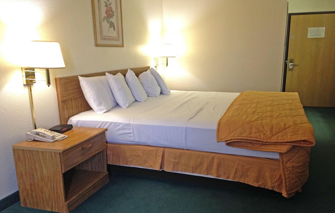 Amerihost Inn & Suites - Single Bed-1