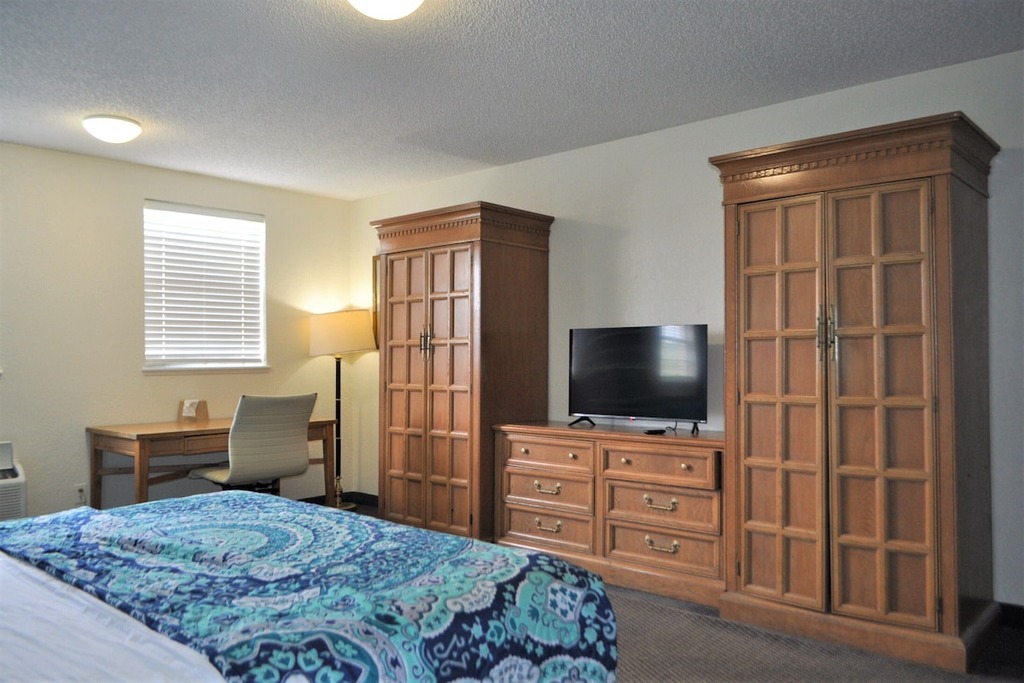 Apm Inn and Suites - Single Bed Room-4