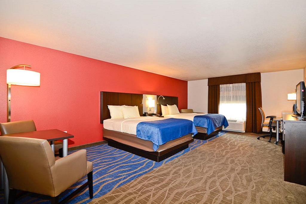 Astoria Hotel & Event Center - Double Beds Room-1