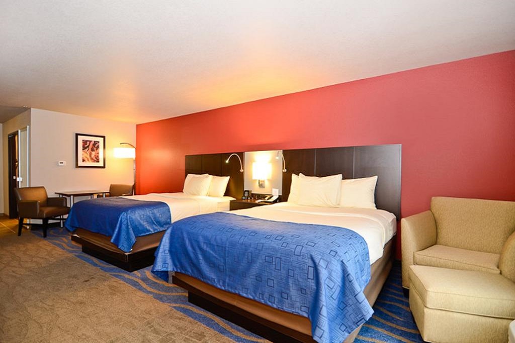 Astoria Hotel & Event Center - Double Beds Room-3