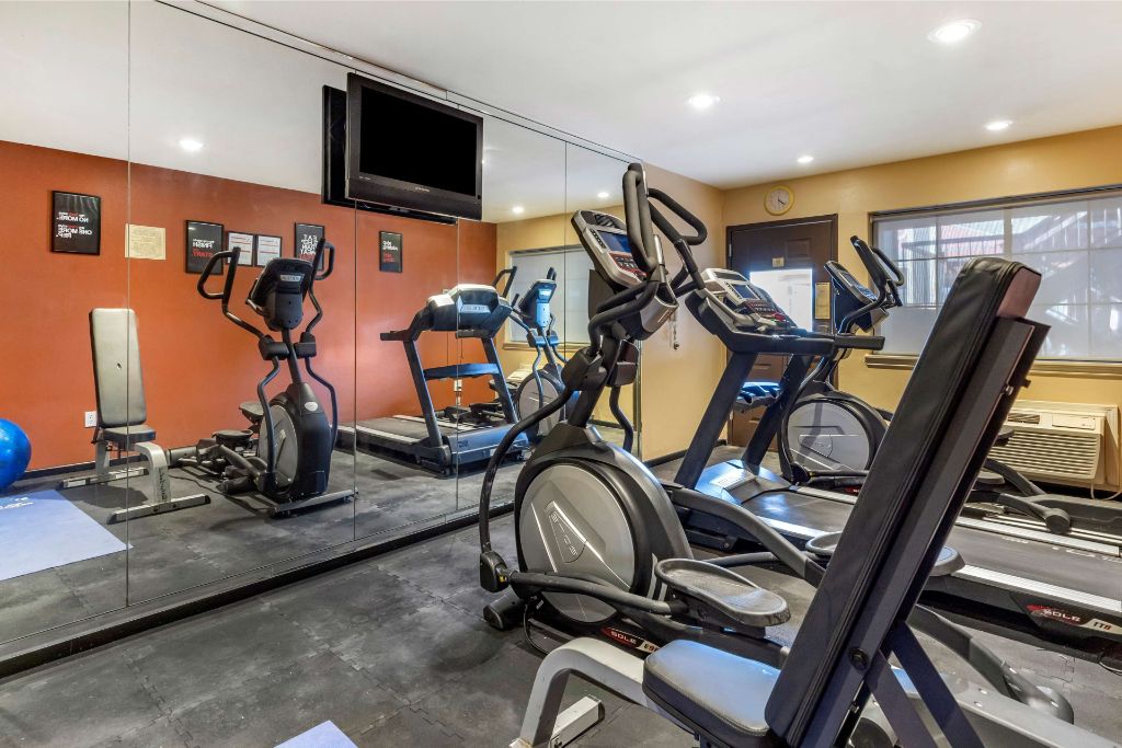 BWP Edinburg Inn & Suites - Fitness Area