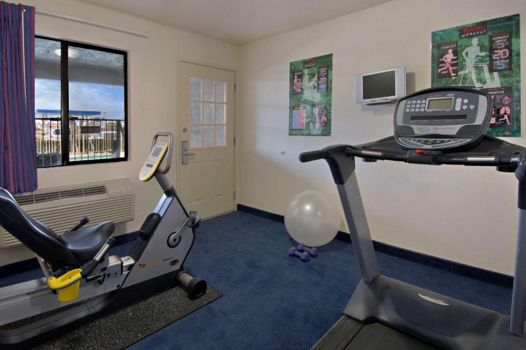 California Inn & Suites Rancho Cordova - Fitness Area