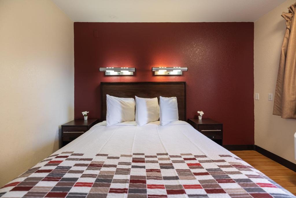 California Inn & Suites Rancho Cordova - Single Bed Room-2