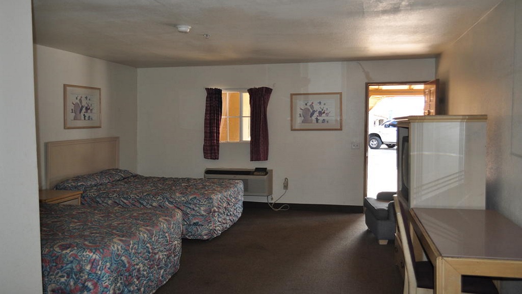 California Suites Motel - Double Beds1