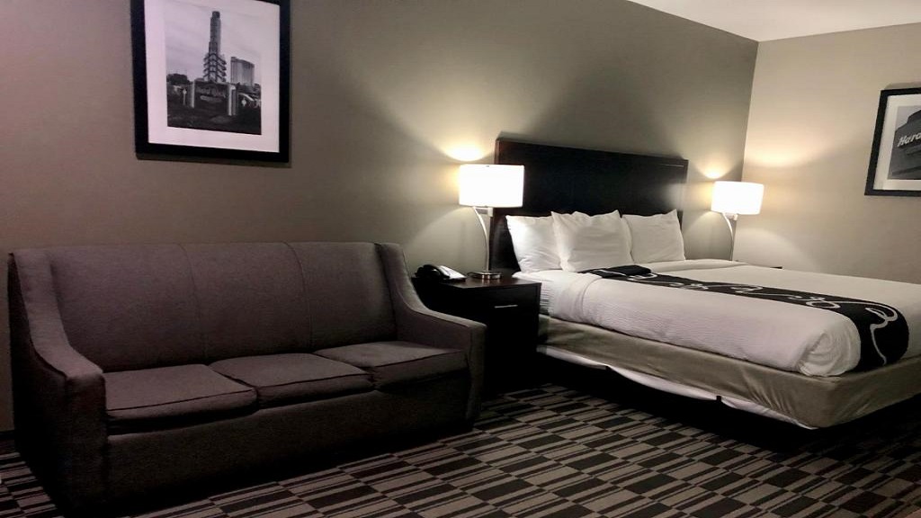Catoosa Inn & Suites - Single Bed with Sofa