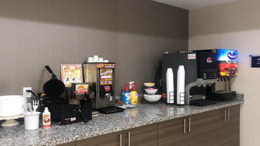 Catoosa Inn & Suites - Breakfast Area