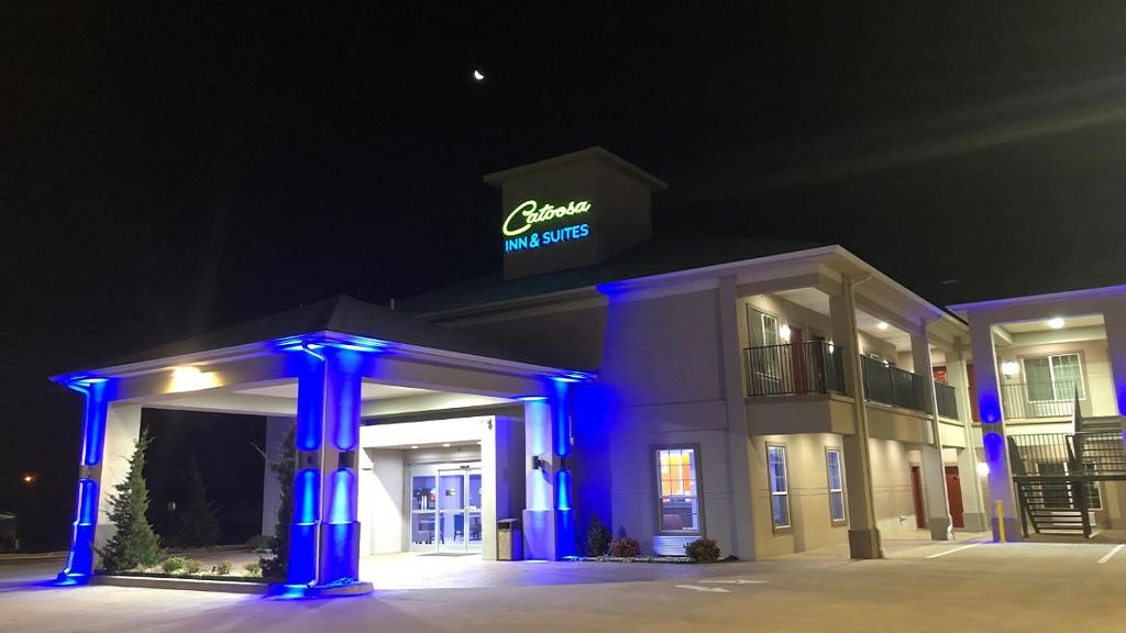 Catoosa Inn & Suites - Hotel Exterior-4