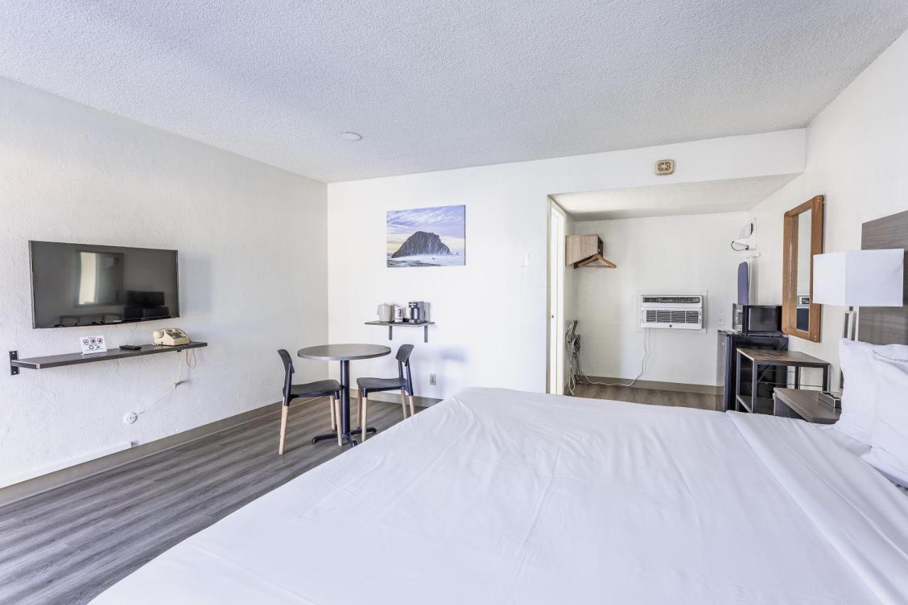 Coastal Breeze Inn Morro Bay - Single Bedroom-1