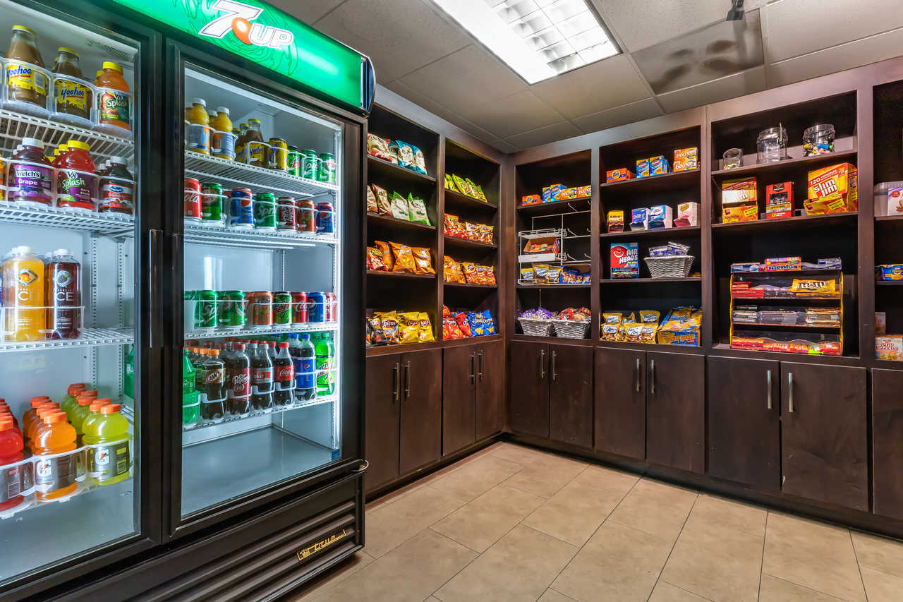 Comfort Inn Blythewood - Vending Area