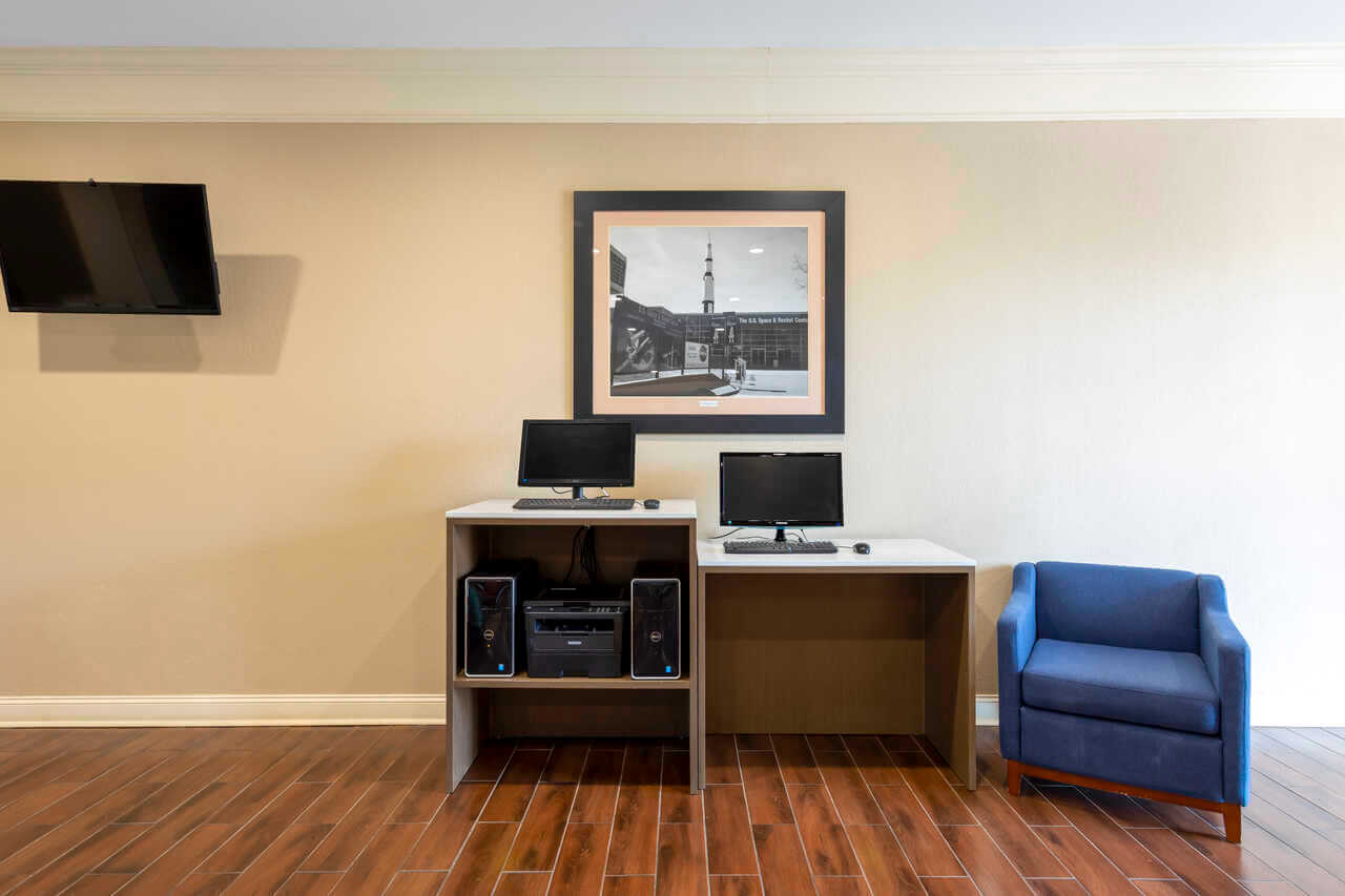 Comfort Inn Huntsville Alabama - Business Center