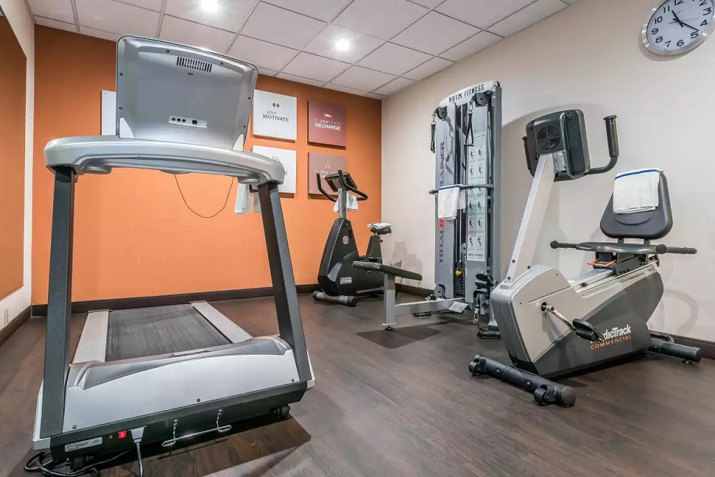 Comfort Suites Springfield - Fitness Area