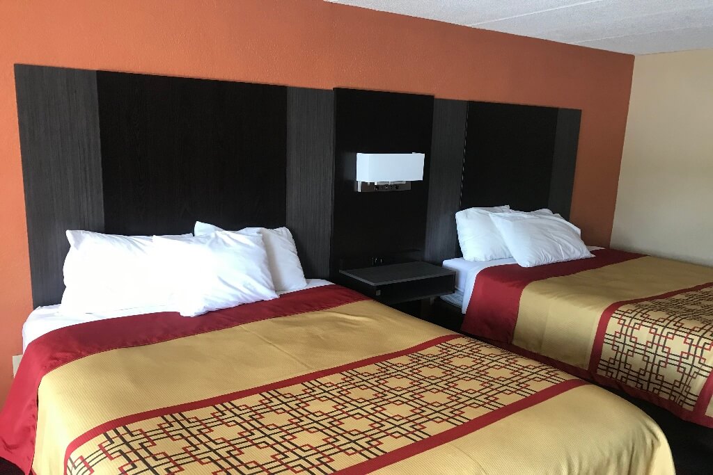 Conner Hill Motor Lodge - Double Beds Room-2