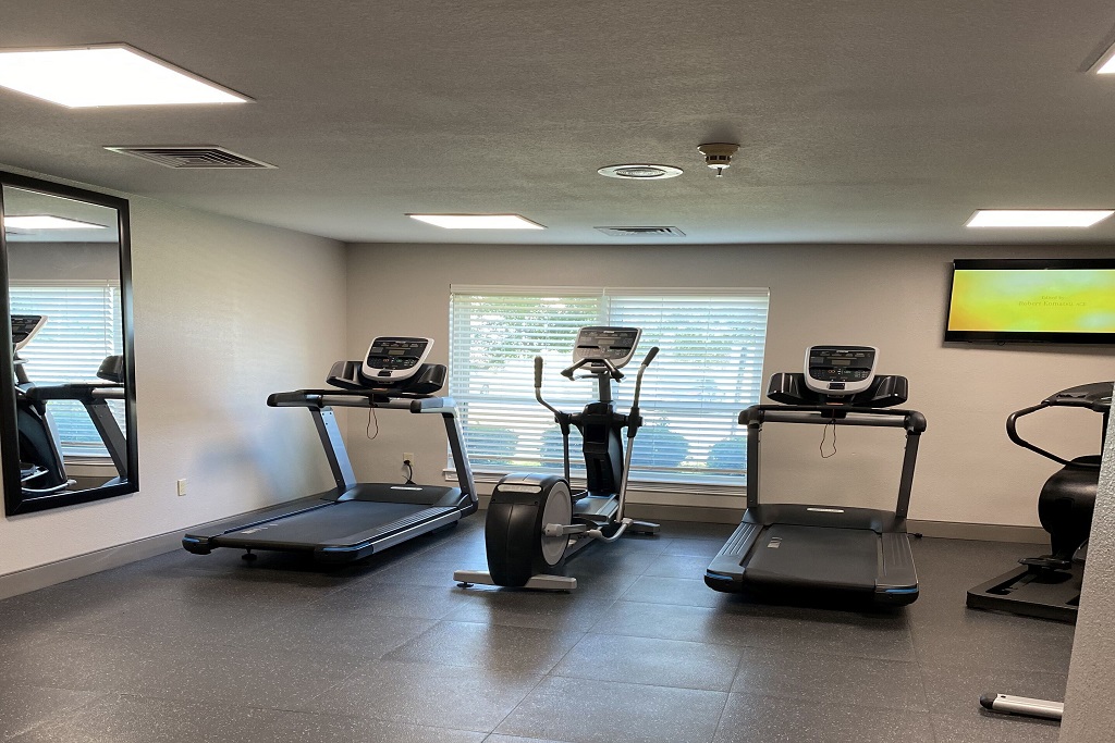 Country Inn & Suites Fort Worth - Fitness Center
