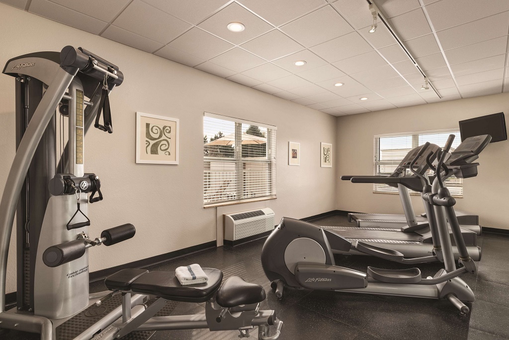 Country Inn & Suites by Radisson, Tampa Airport North - Fitness Area