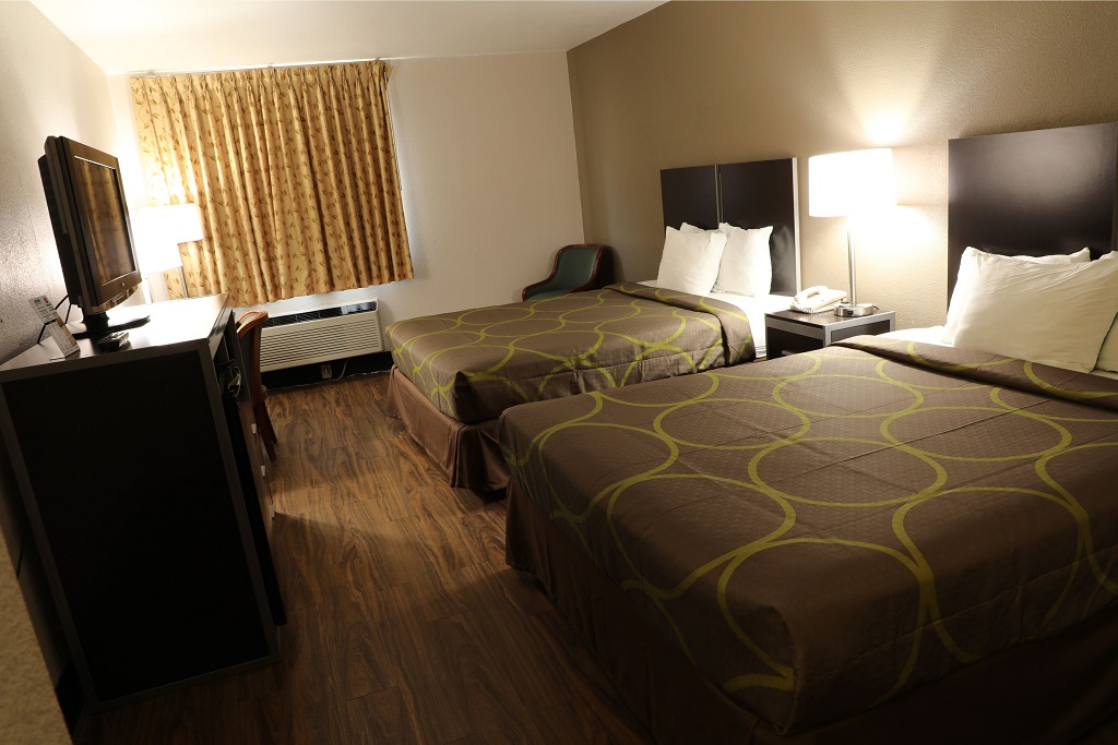 Econo Inn Columbus - Double Beds Room-5