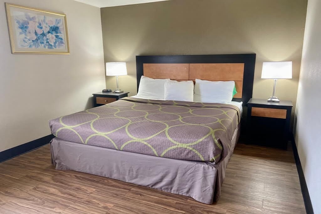 Econo Inn Columbus - Single Bed Room-3