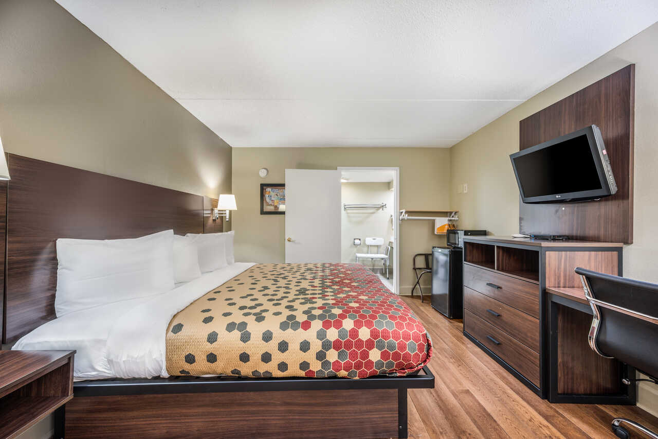 Econo Lodge Inn & Suites - Single Bed Room-1