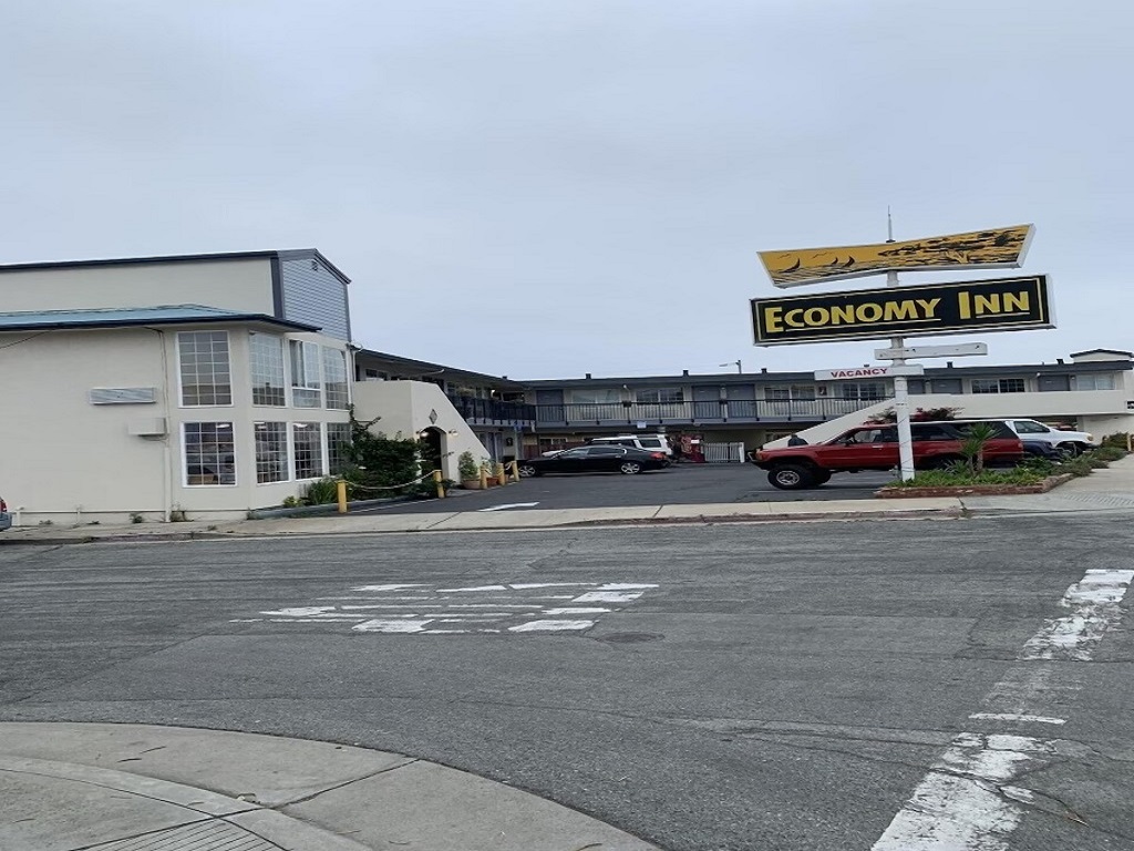 Economy Inn Seaside - Exterior2