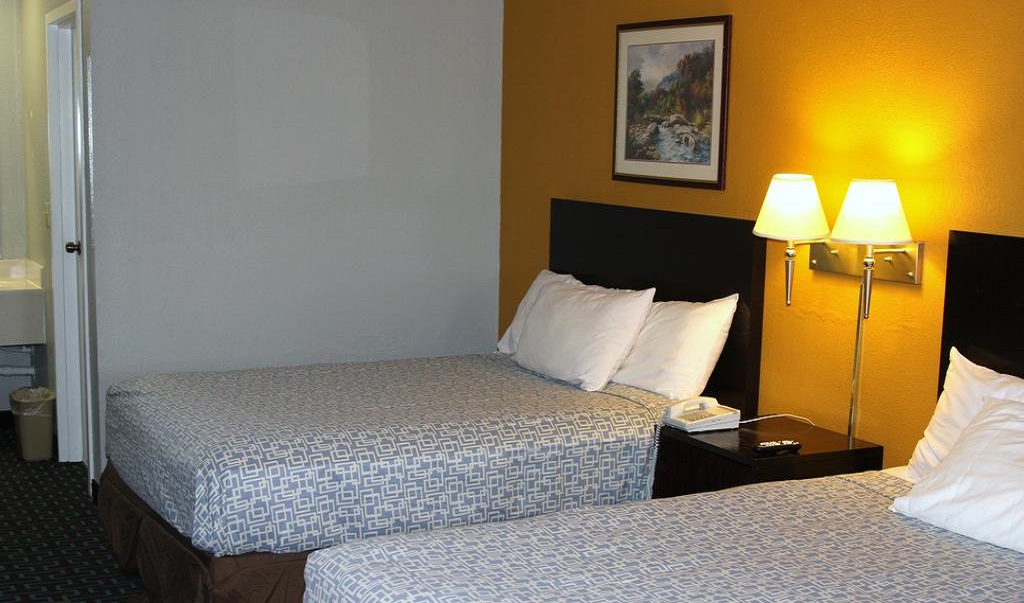 Express Inn and Suites Trion - Double Beds Room