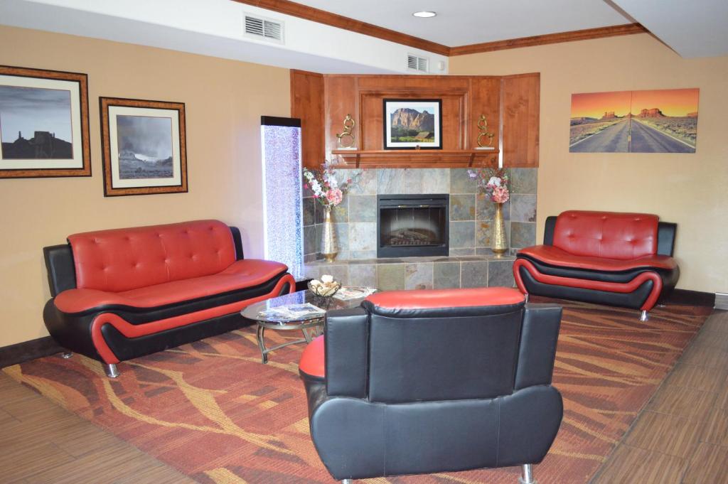 First Choice Inns at the Swell - Lobby Area-2