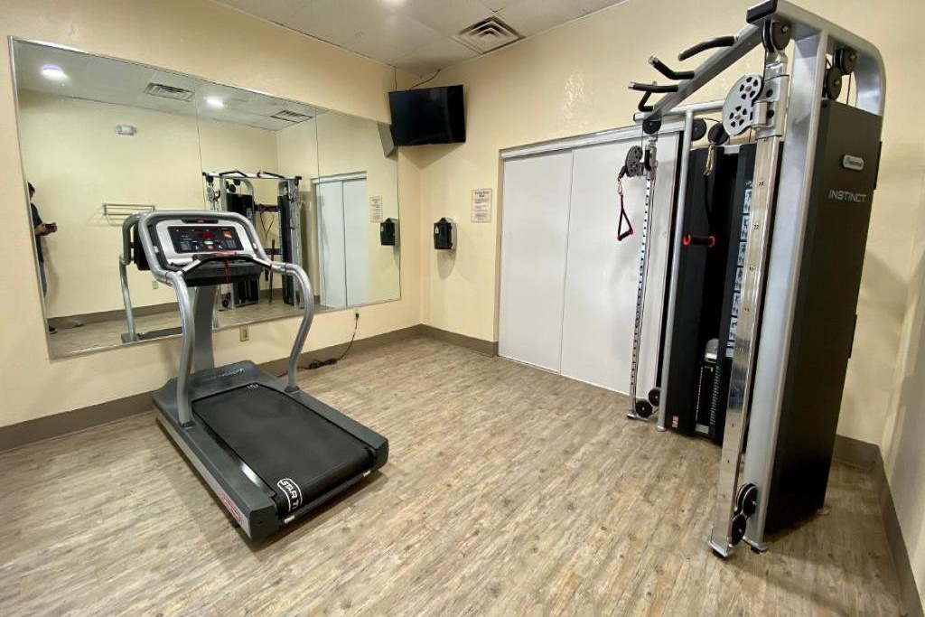 Floridian Express Extended Stay Hotel - Fitness Area