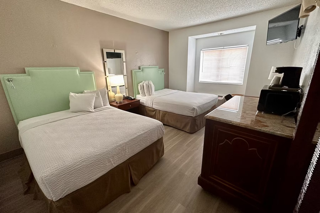 Baymont I-Drive Orlando Hotel - Two Double Beds Room-3