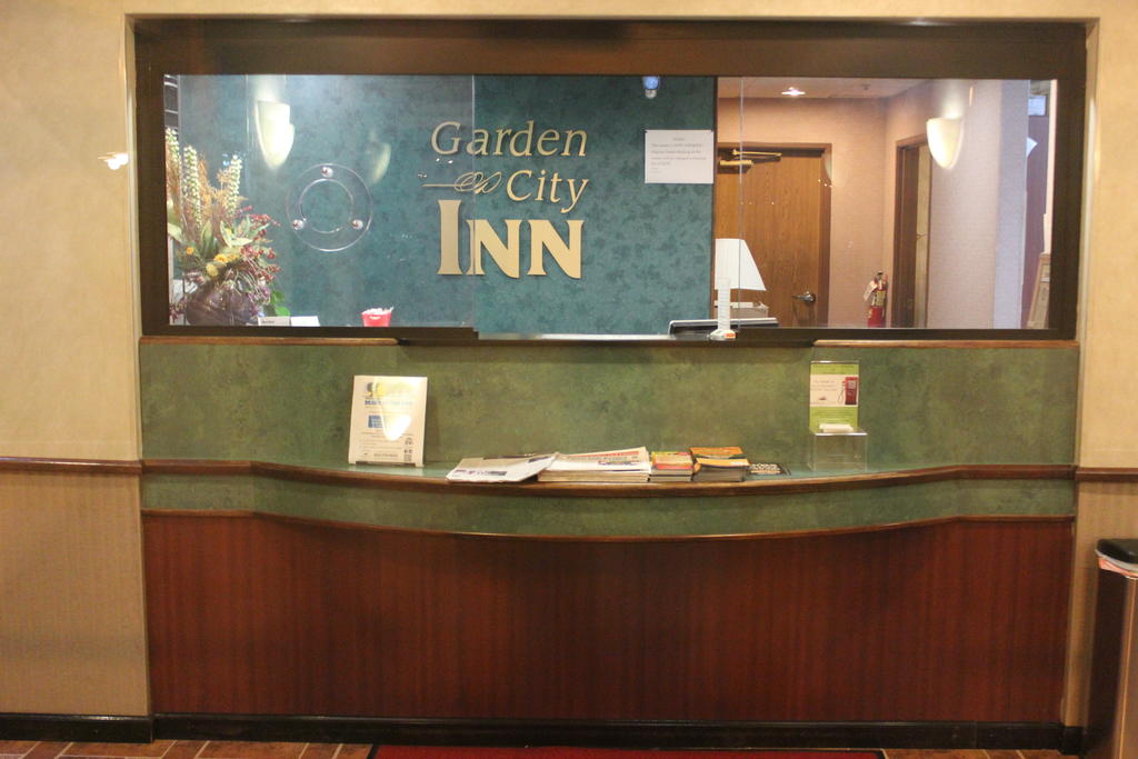 Garden City Inn - Reception