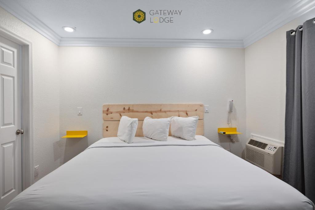 Gateway Lodge - Single Bedroom-5