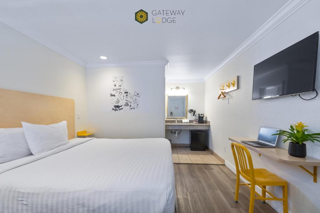 Gateway Lodge - Single Bedroom-3
